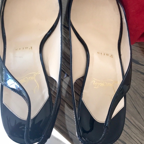 Platform patent leather Louboutin shoes - Picture 5 of 11